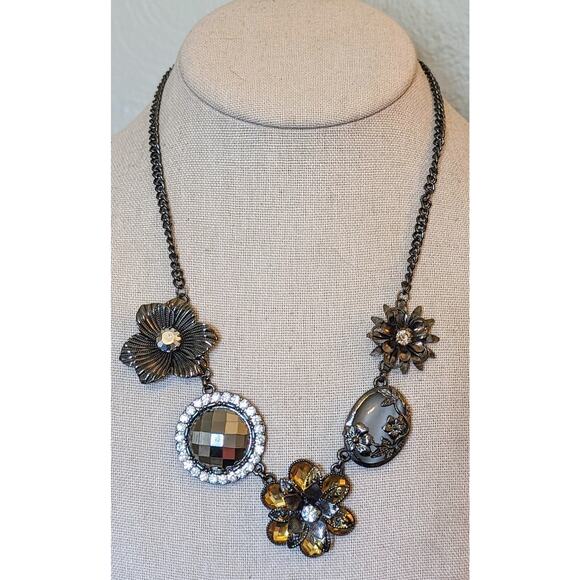 Aldo Bold Icy Flower Starburst Pendant Statement 15-18" Necklace - Picture 1 of 9